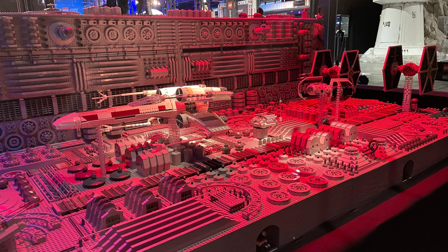 De Trench Run diorama van LEGO Star Wars