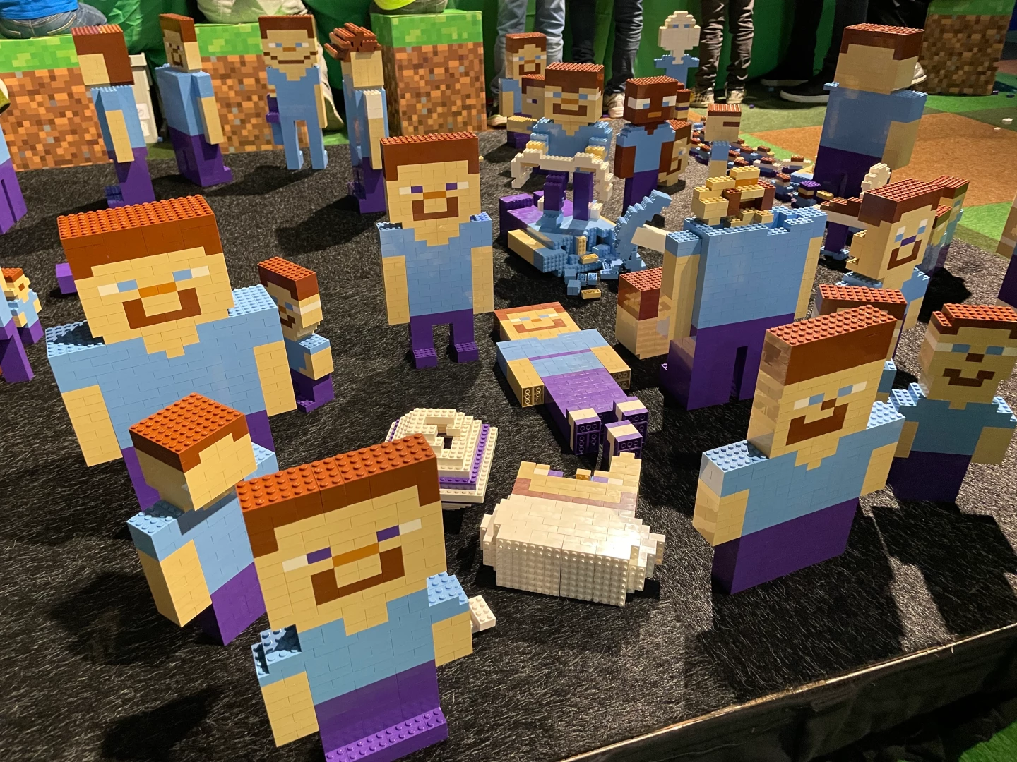 Ik moest een beetje gniffelen deze fantastische Minecraft bouwwerken van bezoekers