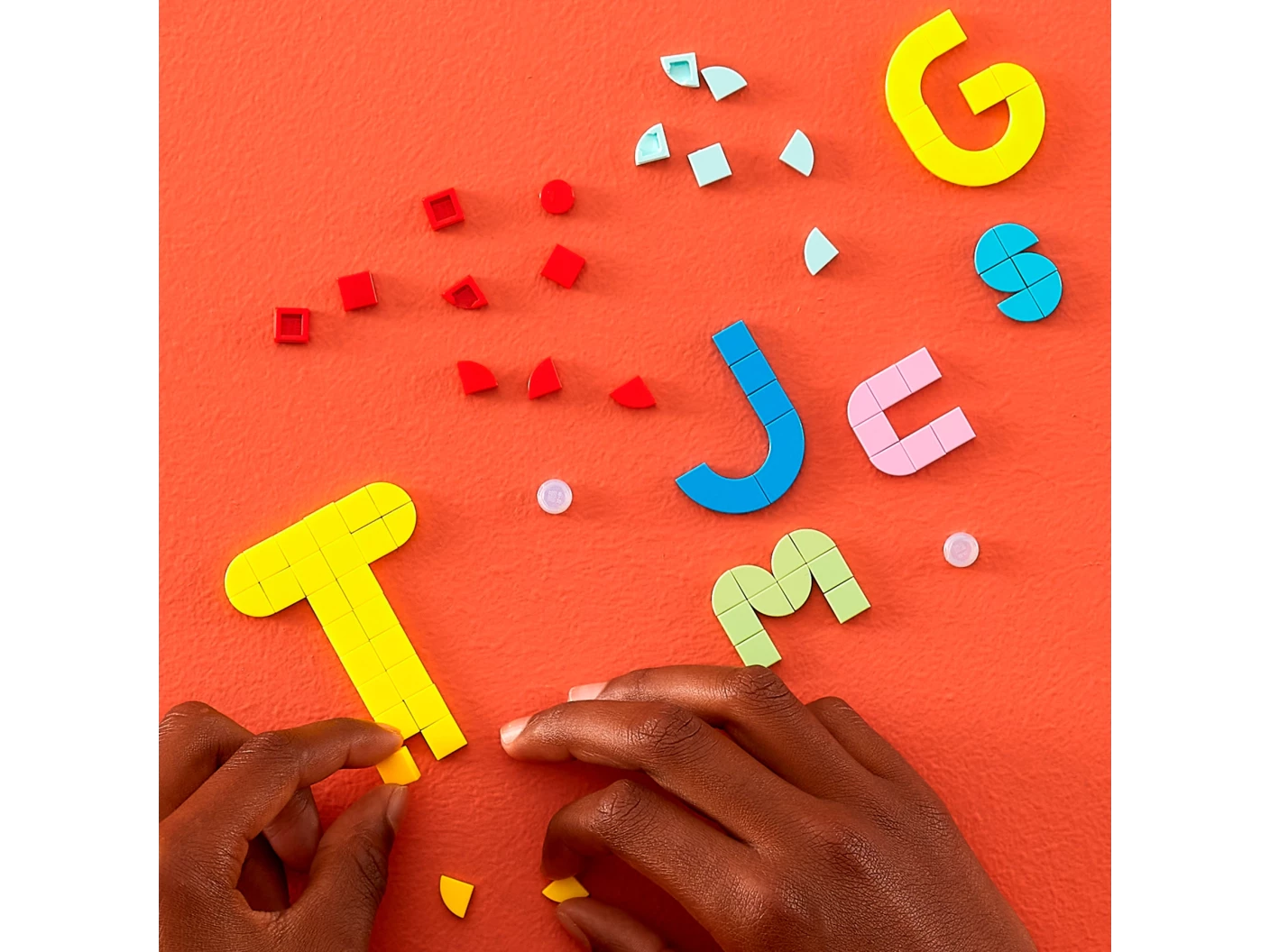 Enorm veel DOTS – letterpret