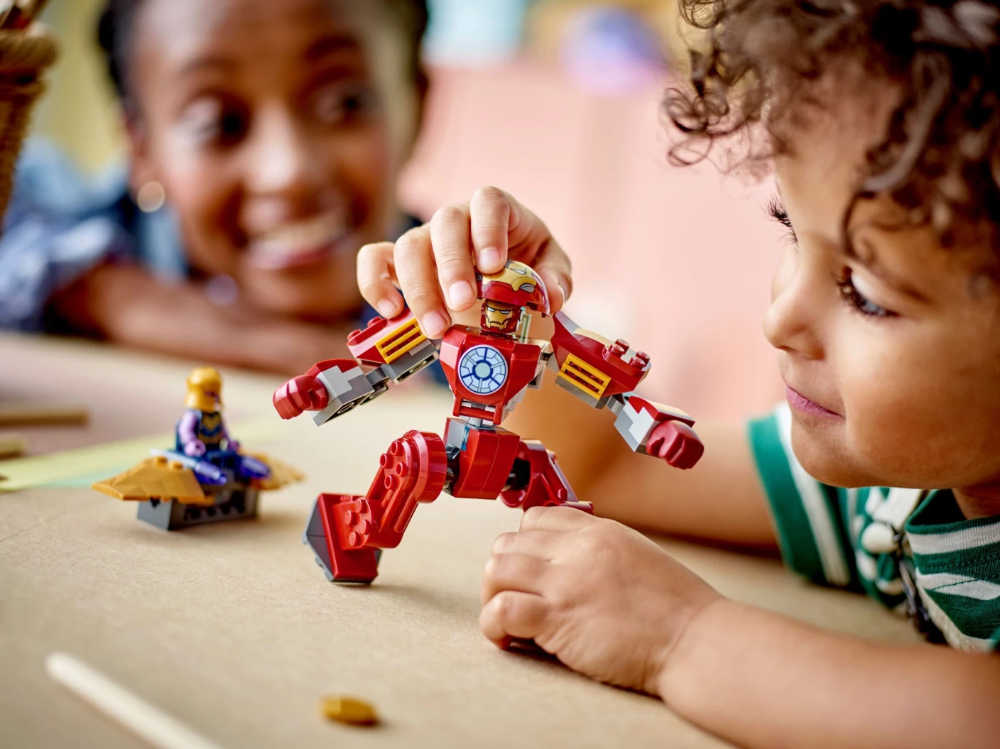 Iron Man Hulkbuster vs. Thanos