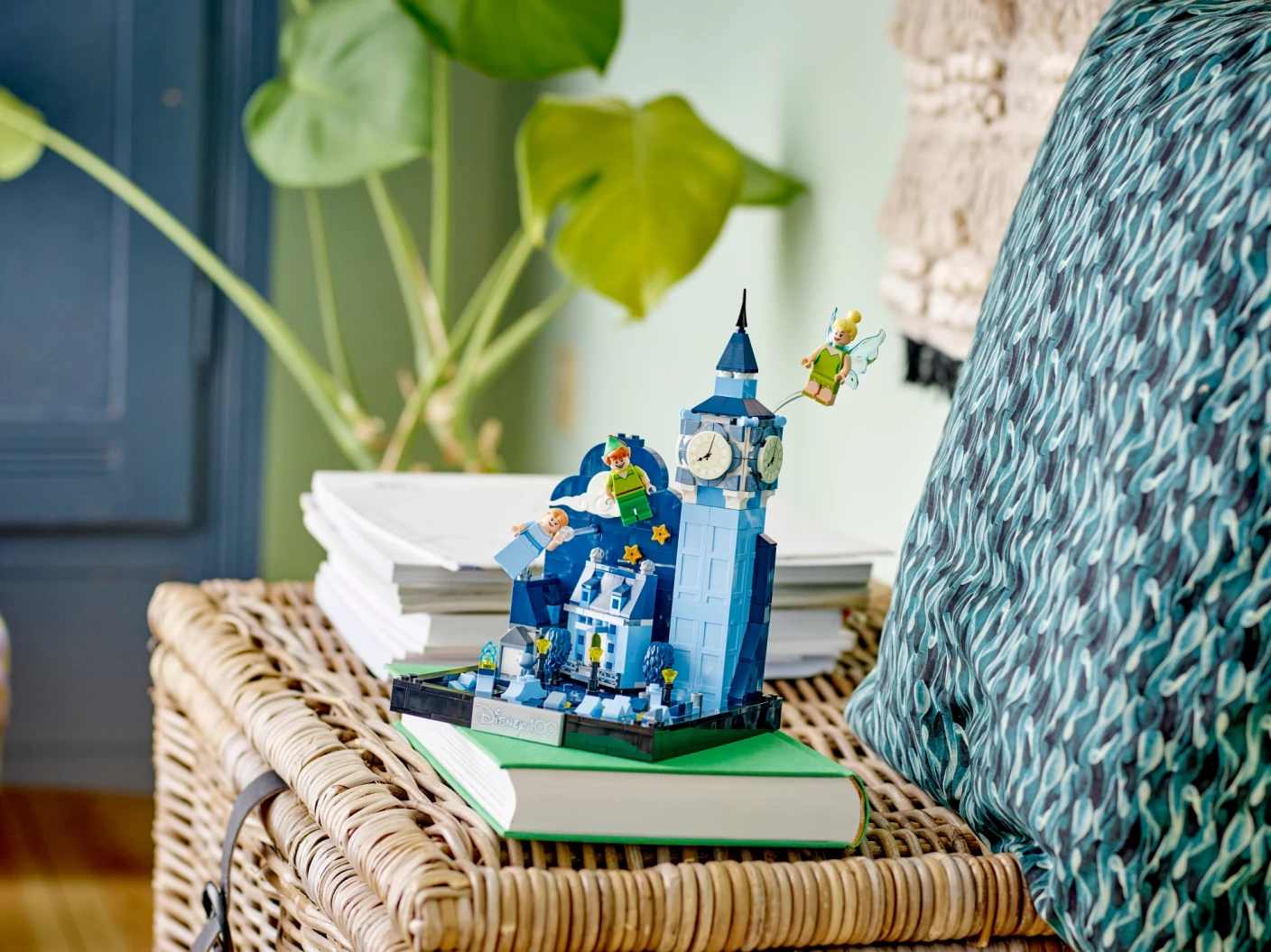 Peter Pan en Wendy vliegen over Londen