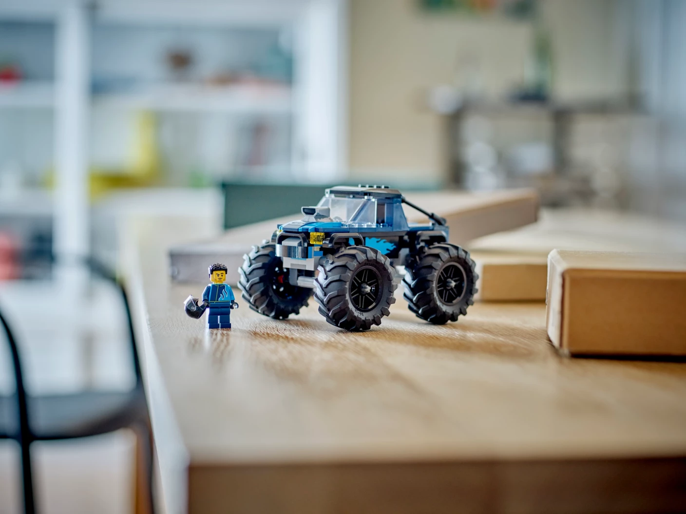 Blauwe monstertruck