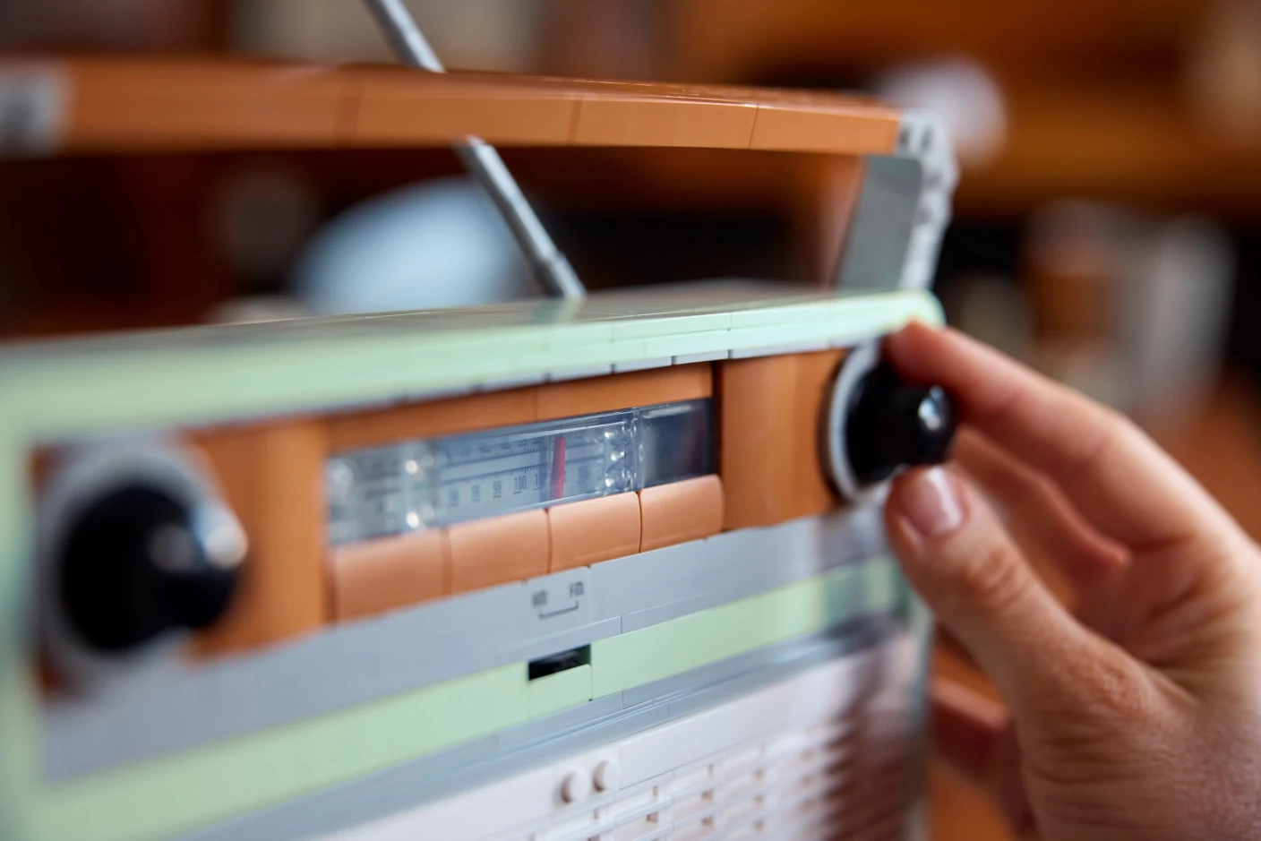 Retro radio