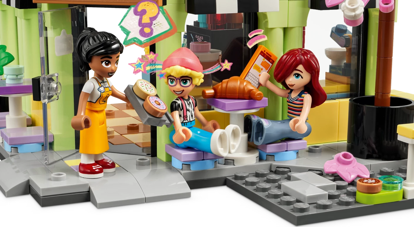 Heartlake City café