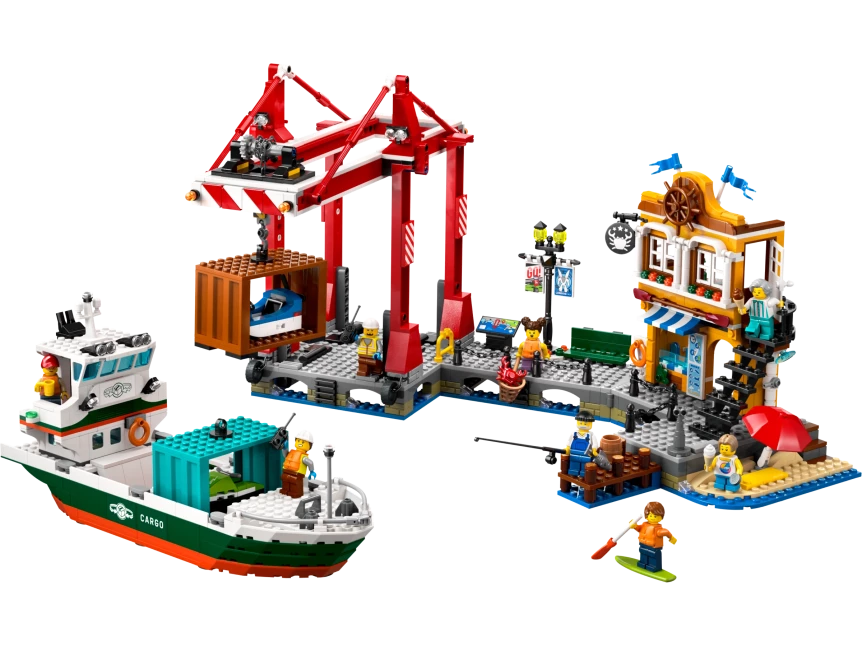 Haven met vrachtschip