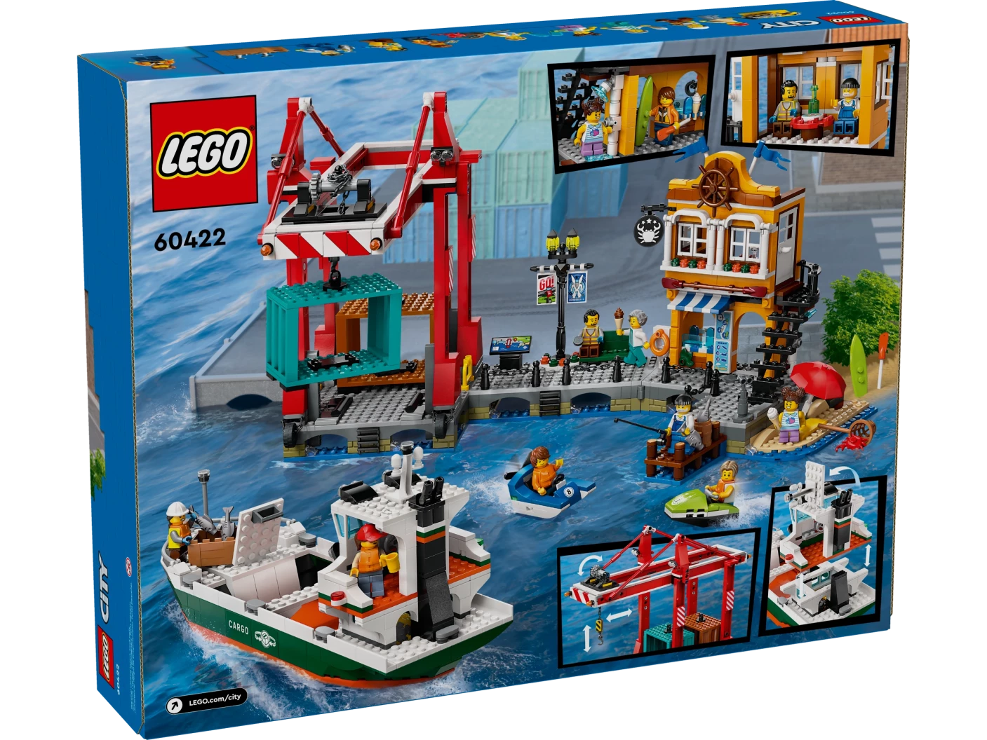 Haven met vrachtschip