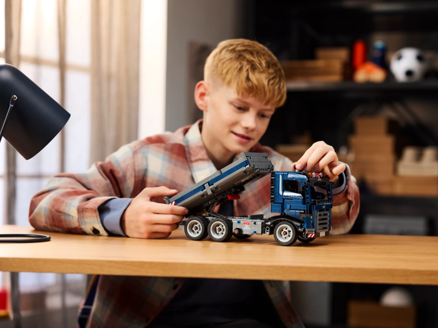 Vrachtwagen met kiepfunctie