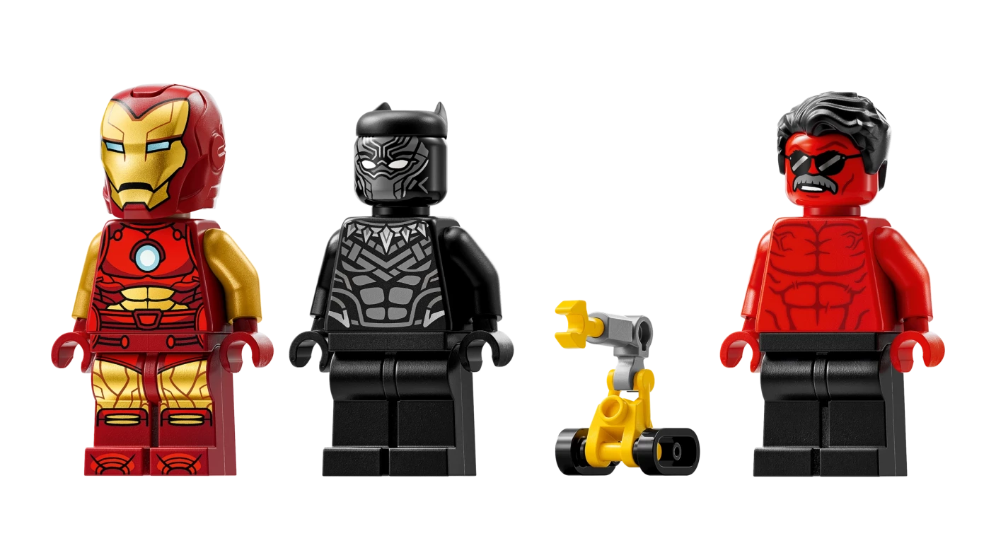 Iron Mans auto en Black Panther vs. Rode Hulk