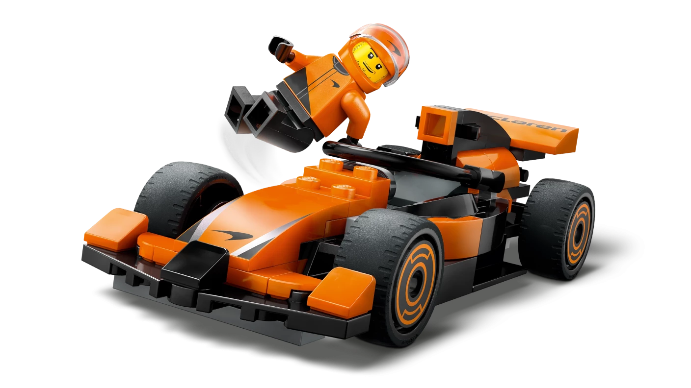 F1® coureur met McLaren racewagen