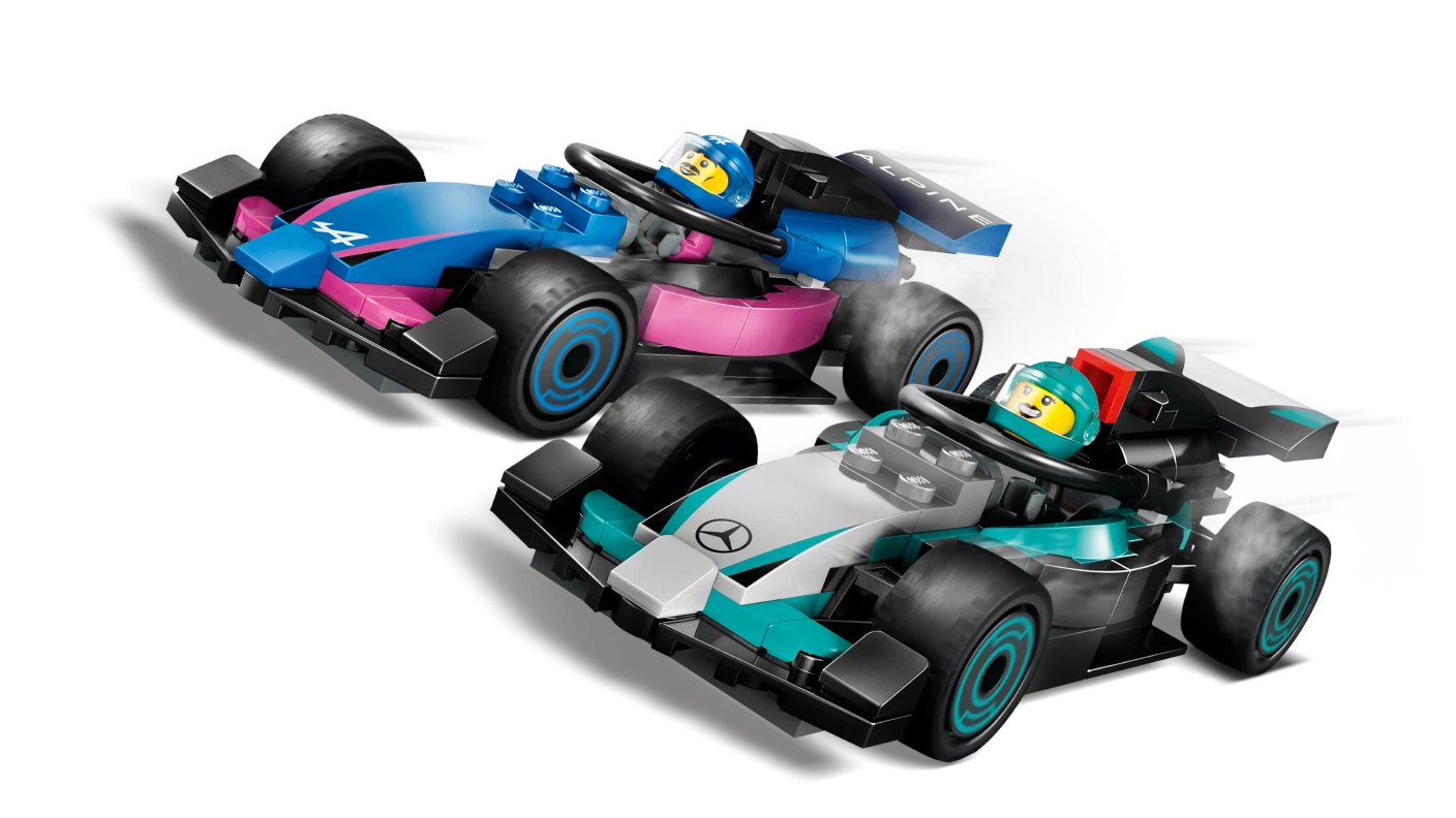 F1® garage met Mercedes-AMG en Alpine auto's