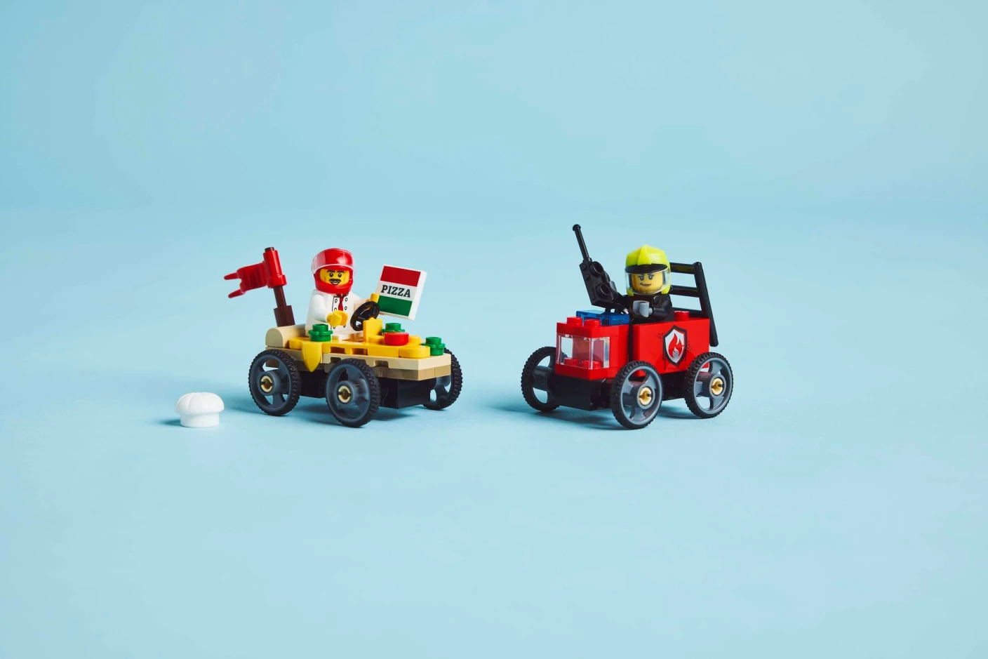 Raceautopakket: pizzabestelwagen vs. brandweerauto