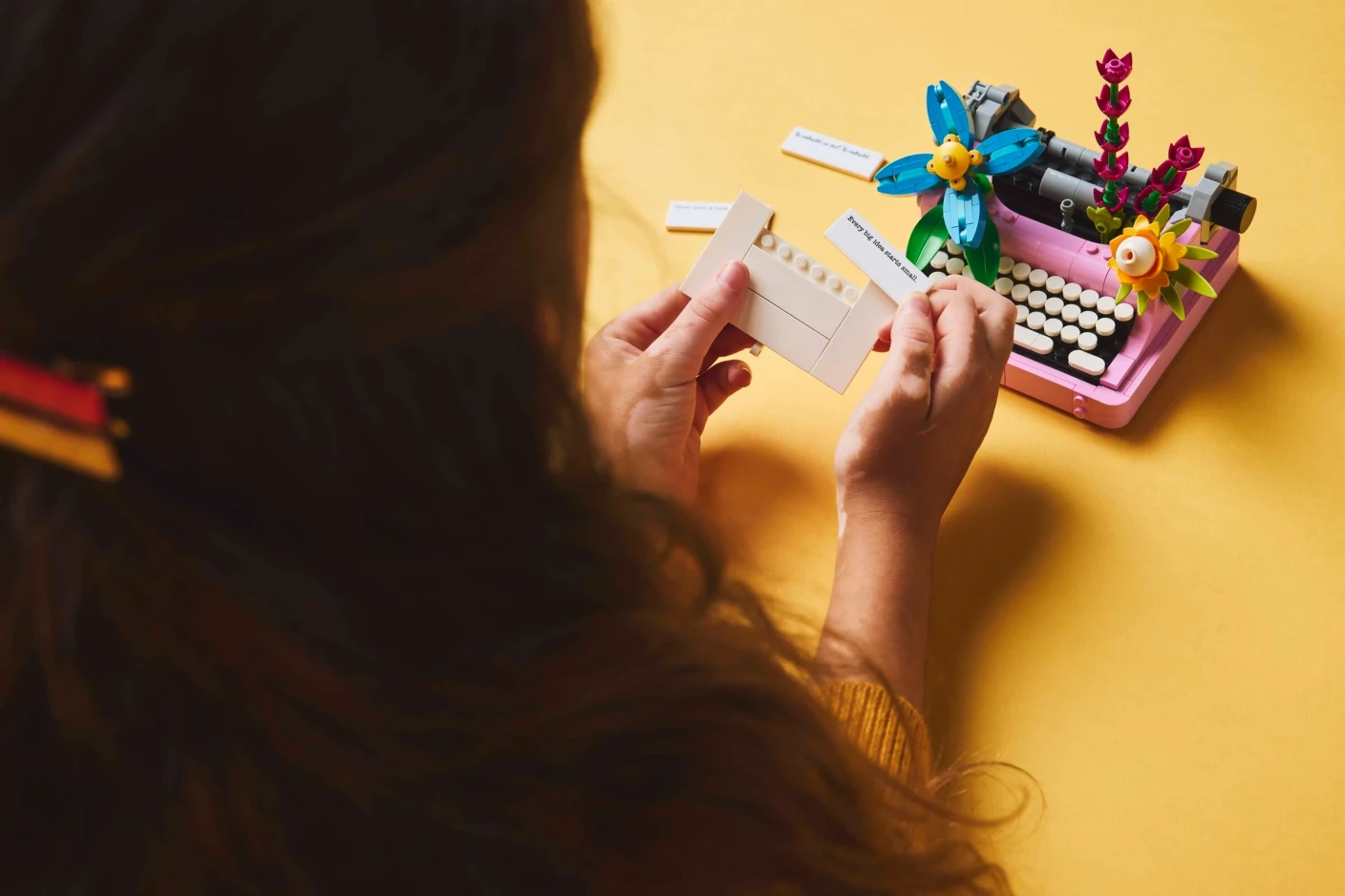 Typemachine met bloemen