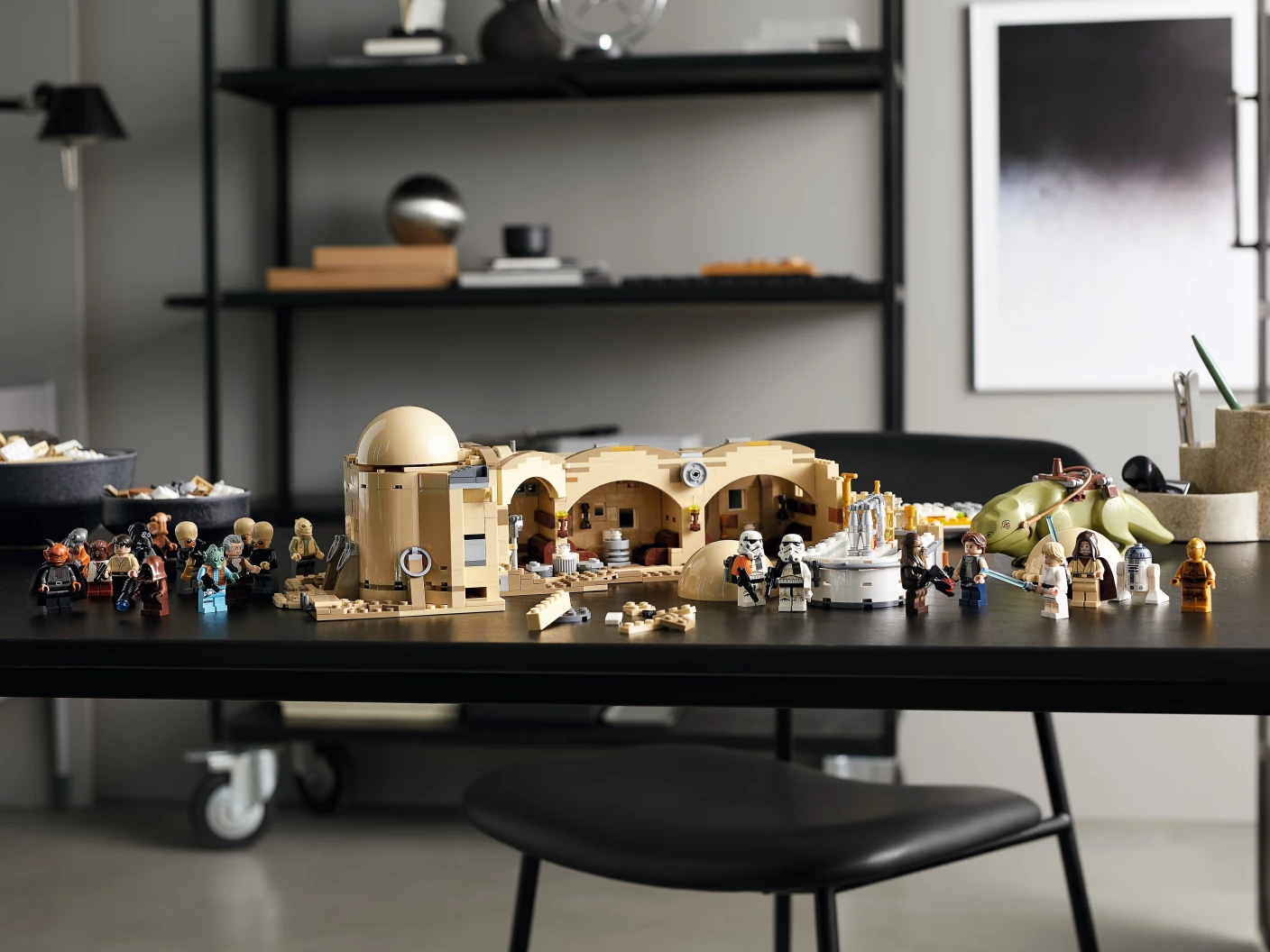Mos Eisley Cantina™