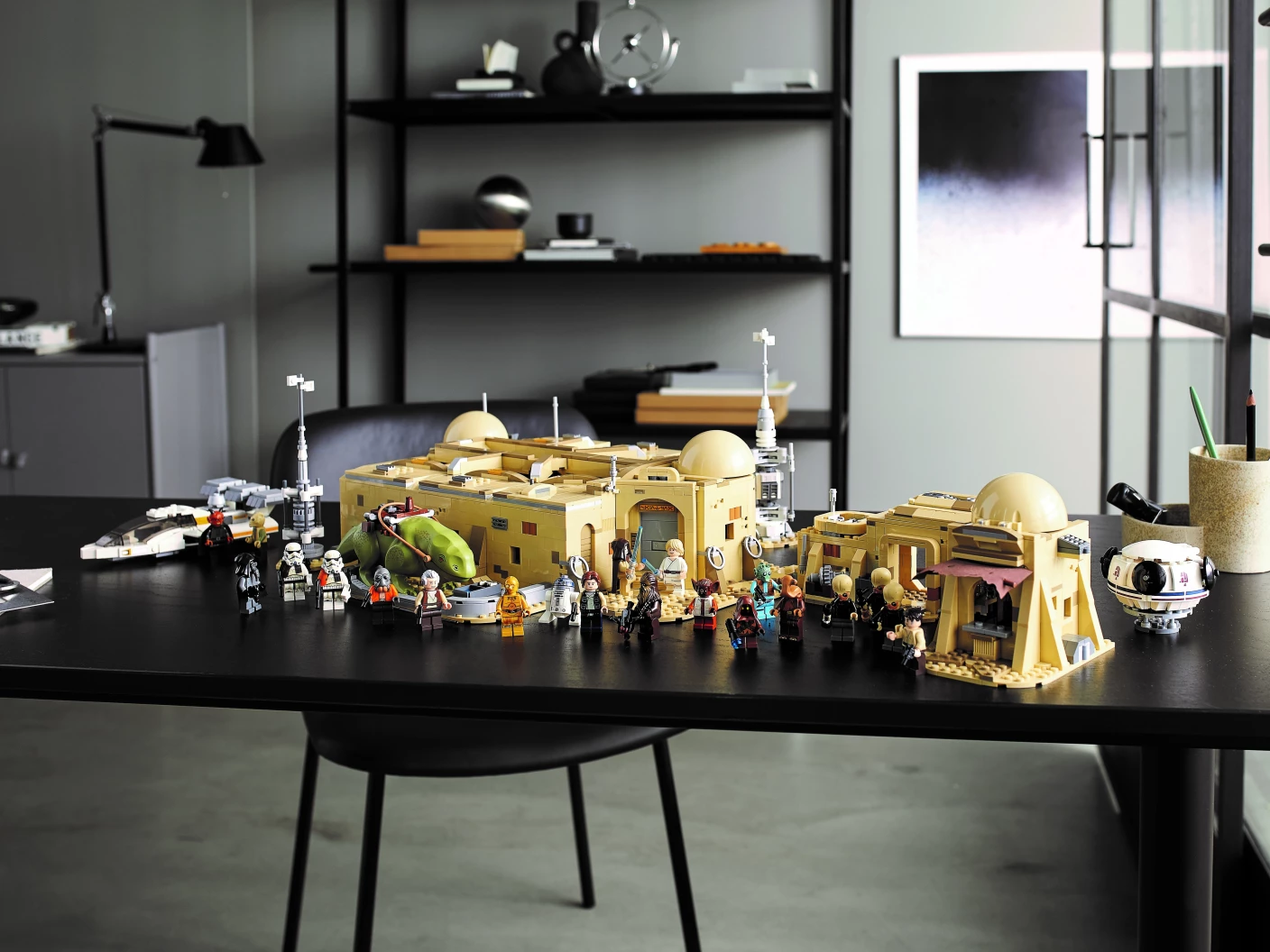 Mos Eisley Cantina™