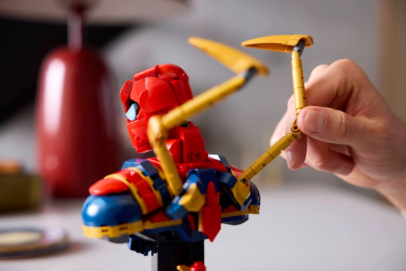 Iron Spider-Man buste