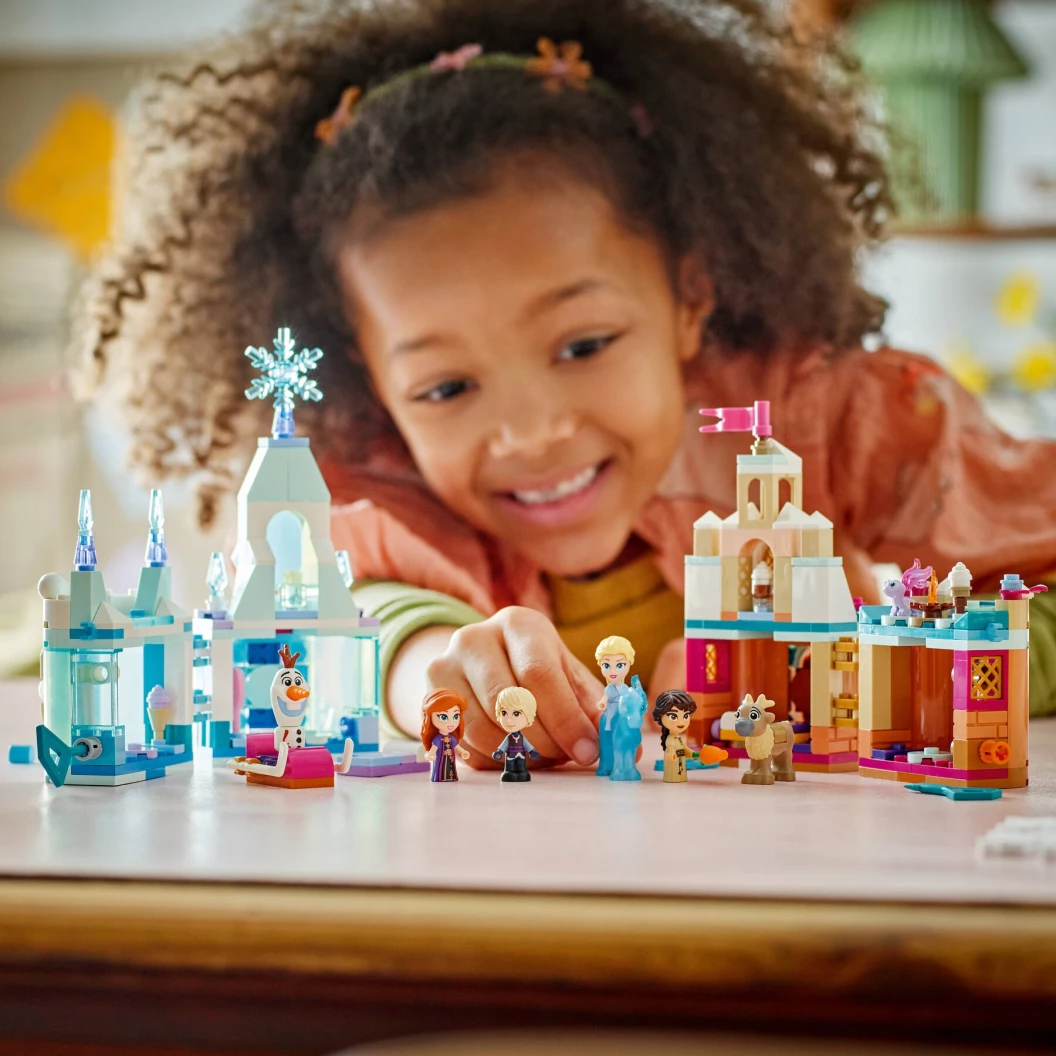 Mini kasteel van Arendelle en Elsa's ijspaleis