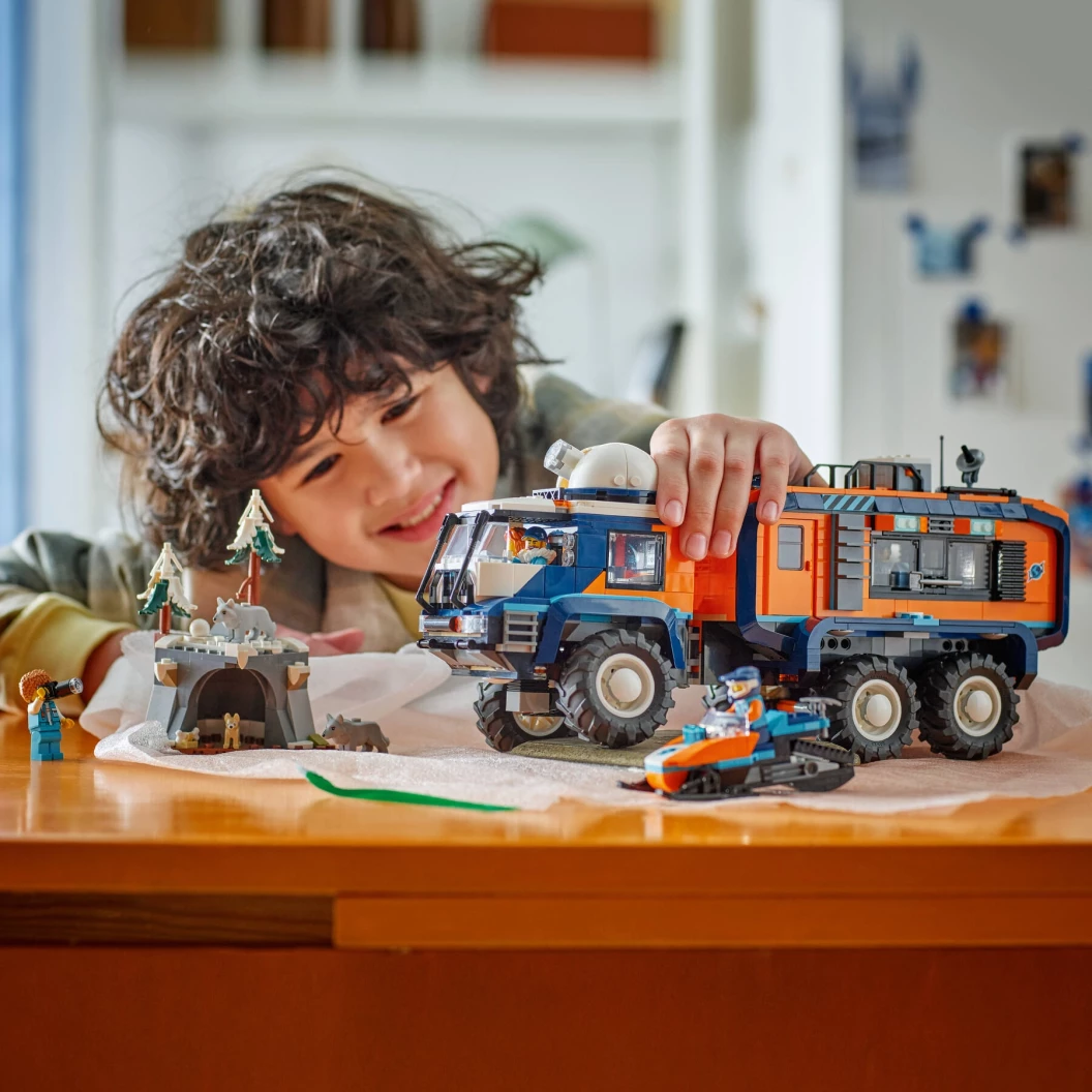 Laboratoriumtruck op de Noordpool