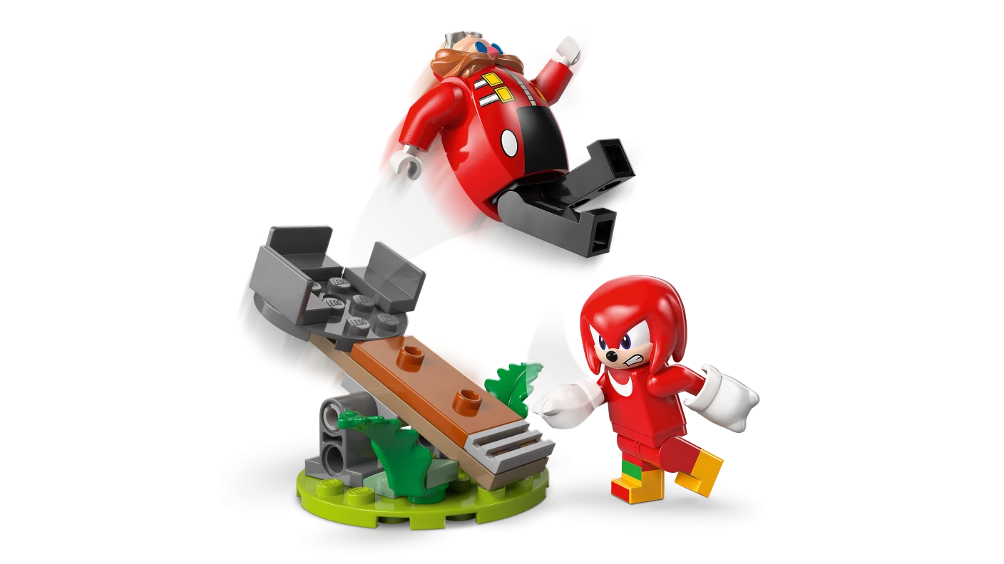 Knuckles vs. Dr. Eggman Egg Crusher mecha