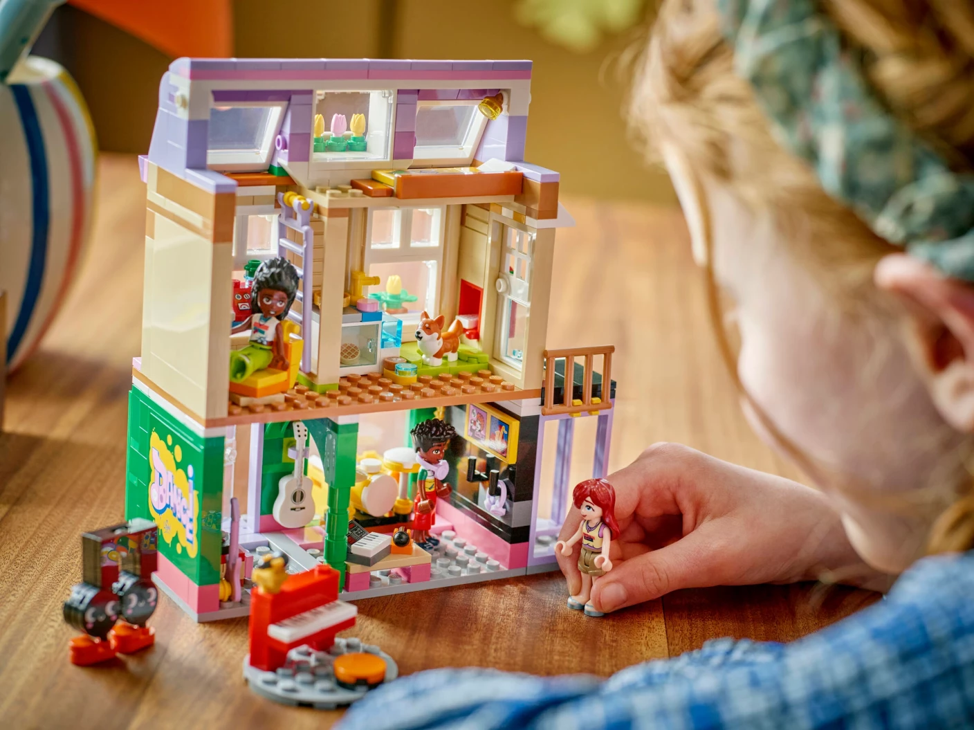 Muziekwinkel en appartement