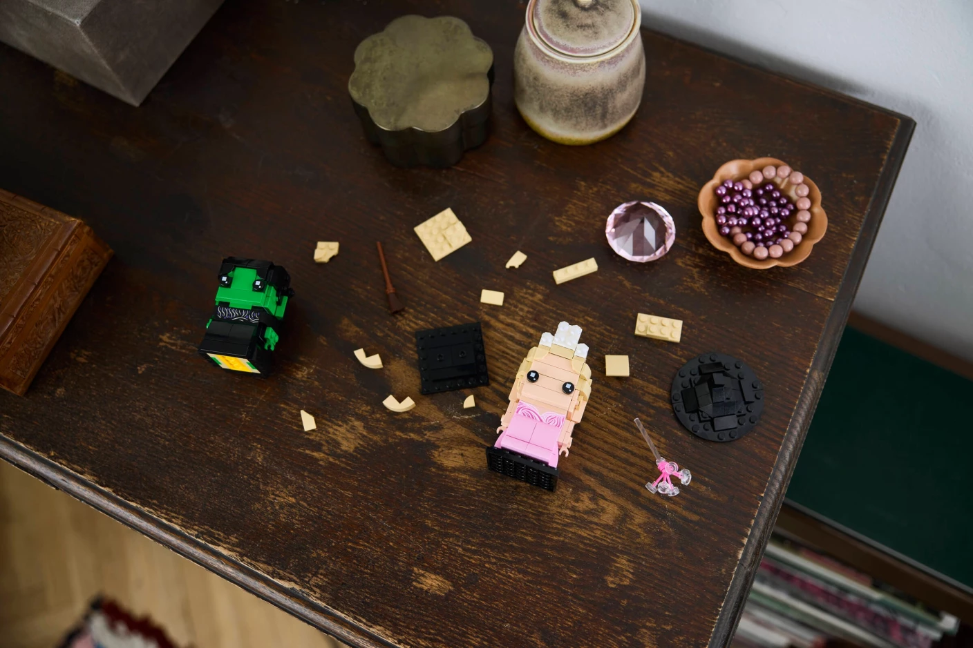 Elphaba en Glinda figuren