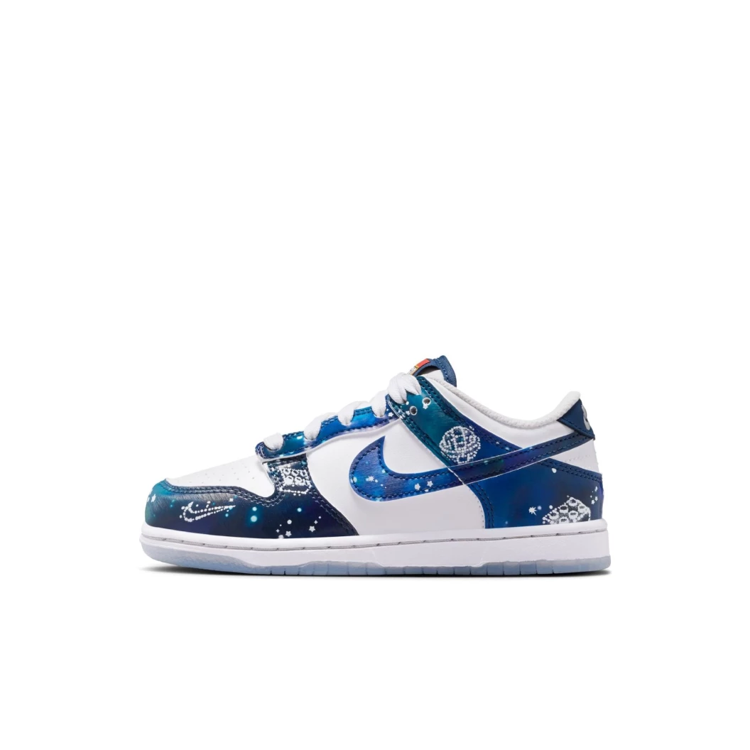 Nike Dunk Low x LEGO collectie - schoenen voor jongere kinderen