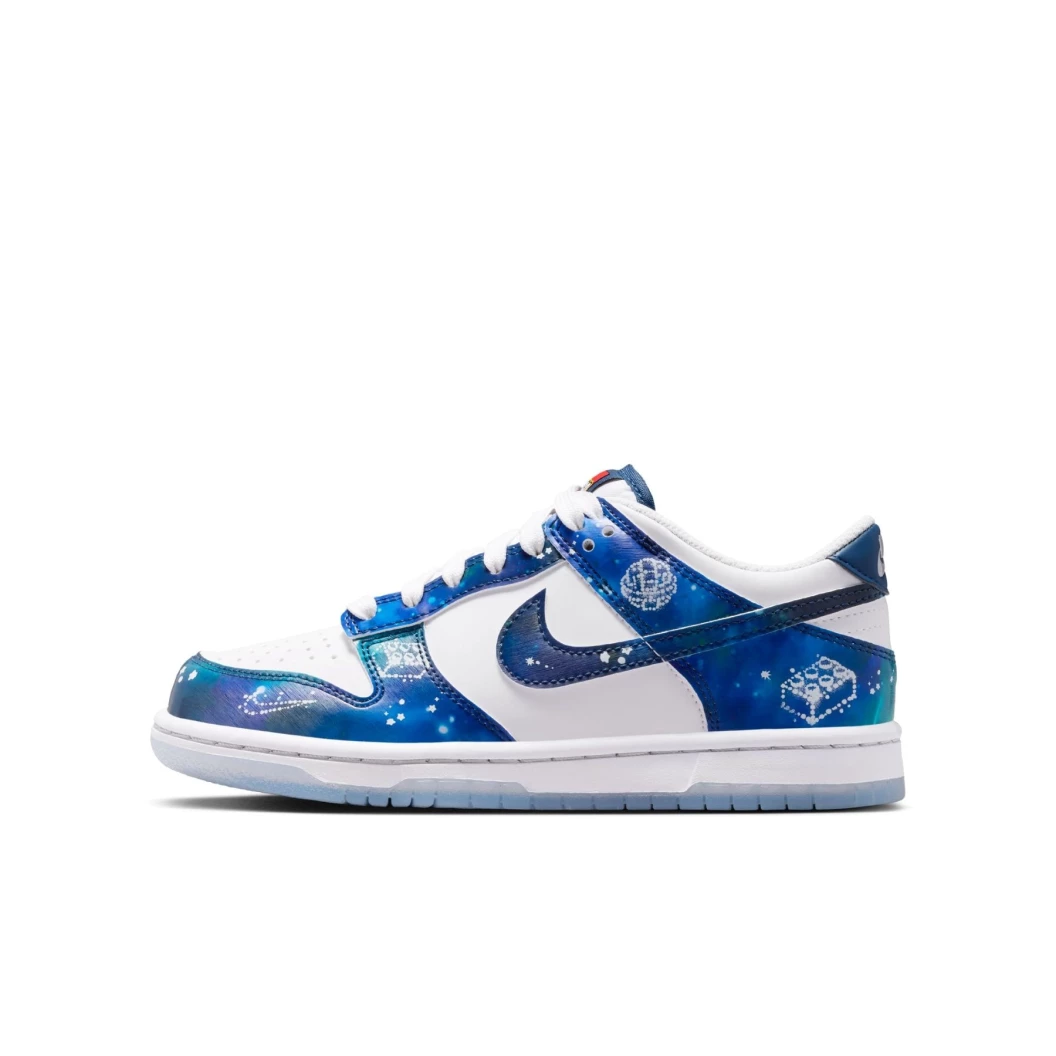 Nike Dunk Low x LEGO collectie - schoenen voor oudere kinderen