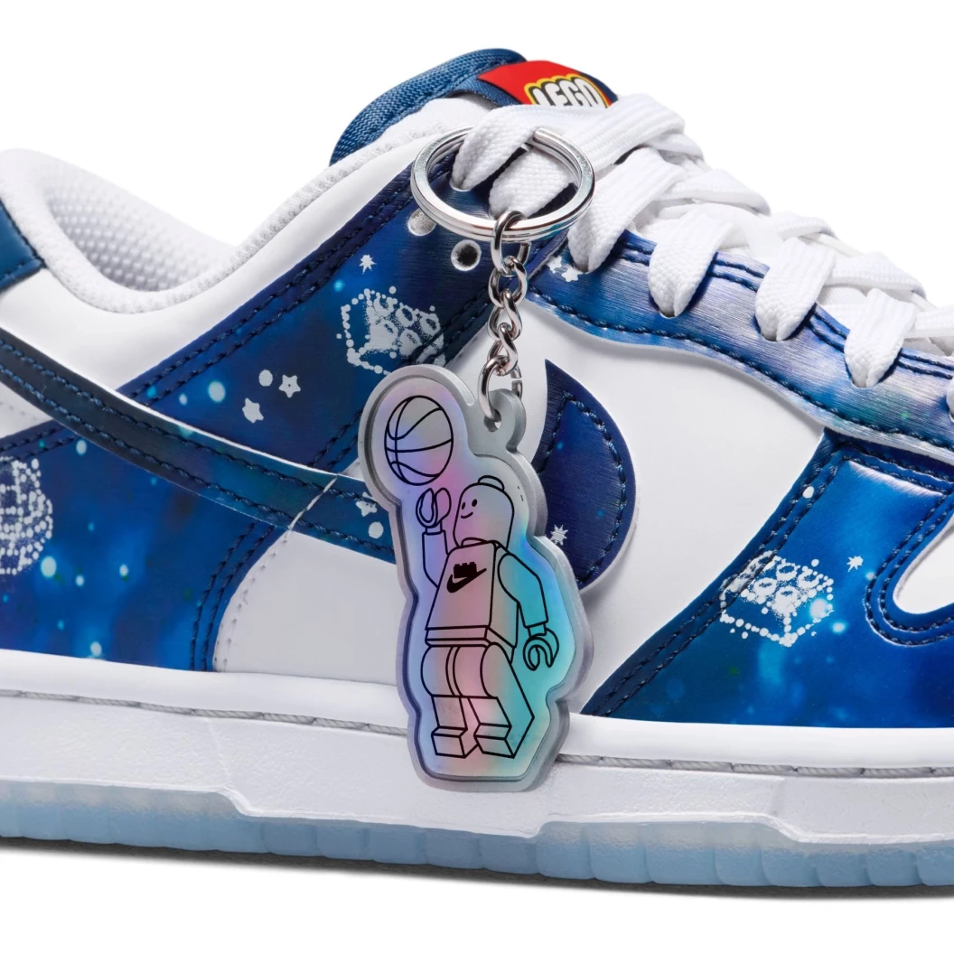 Nike Dunk Low x LEGO collectie - schoenen voor oudere kinderen