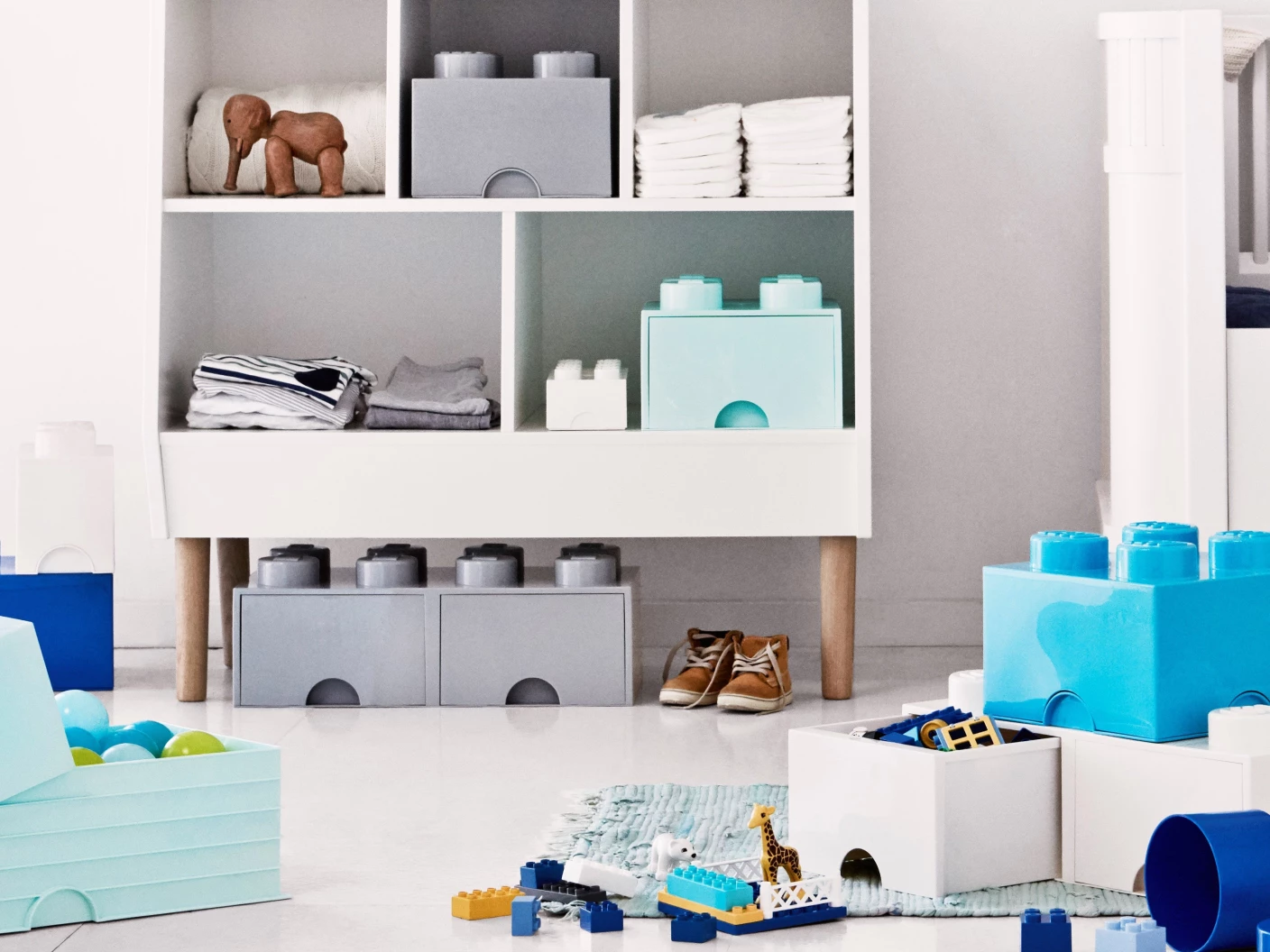 LEGO Steengrijze opslagsteen met 8 noppen en 2 lades