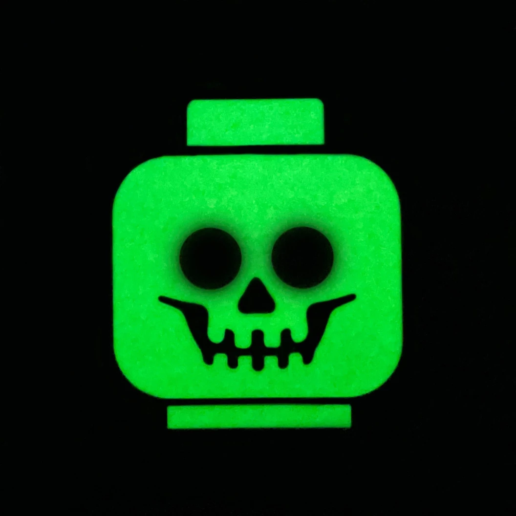 Glow-in-the-dark skelethoofd bagagelabel