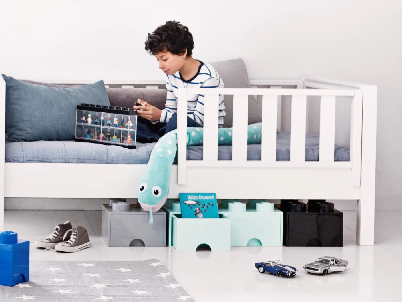 LEGO Felazuurblauwe opslagsteen met 4 noppen en een lade