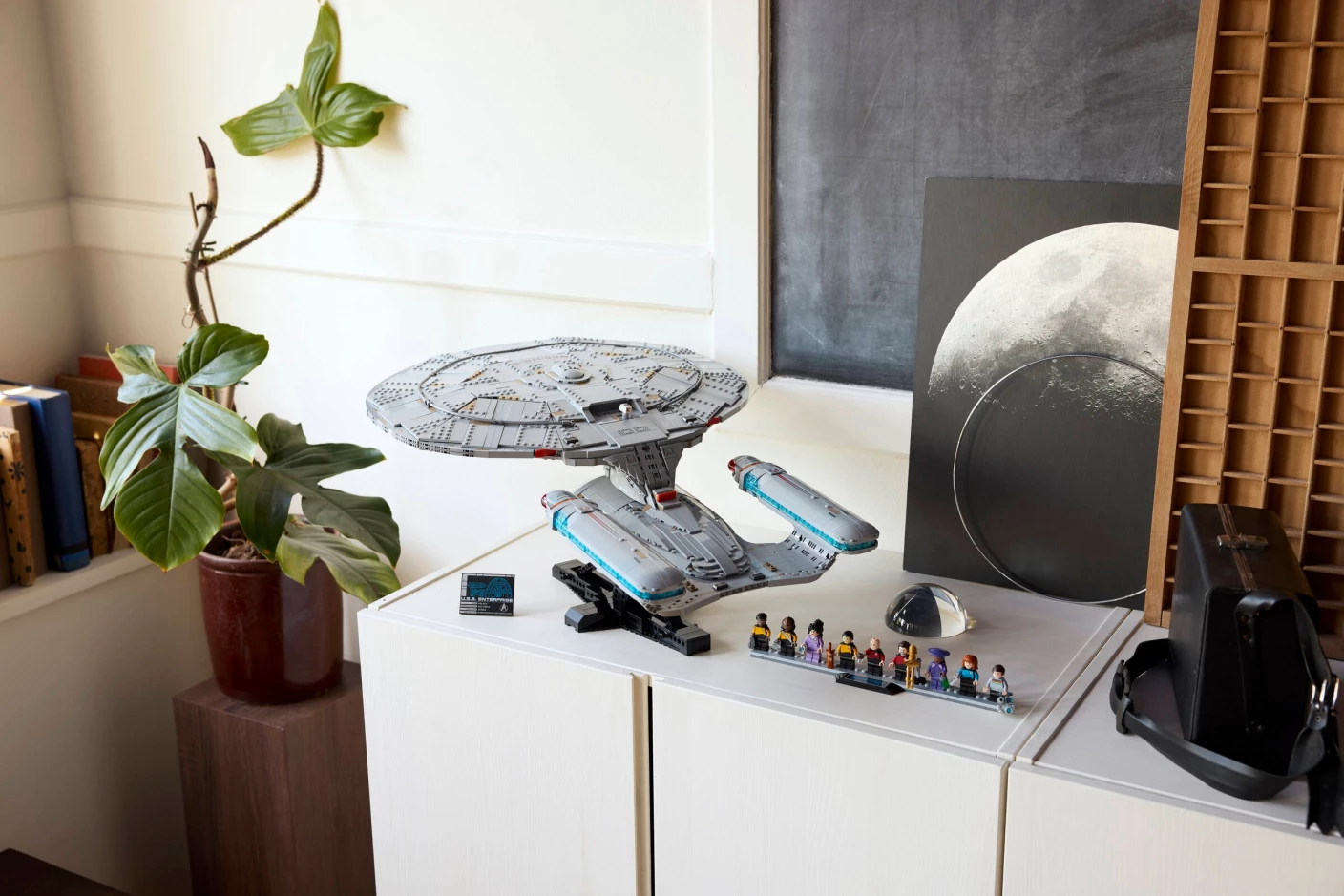 Star Trek: U.S.S. Enterprise NCC-1701-D