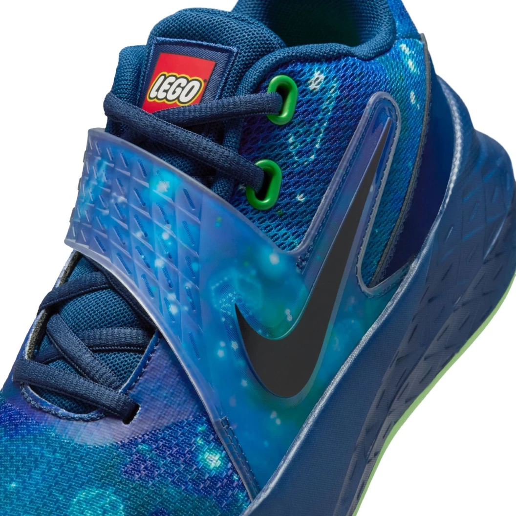 Nike Hustle D 12 x LEGO collectie - schoenen voor oudere kinderen