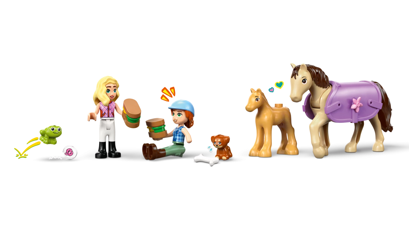 Trailer met paard en veulen