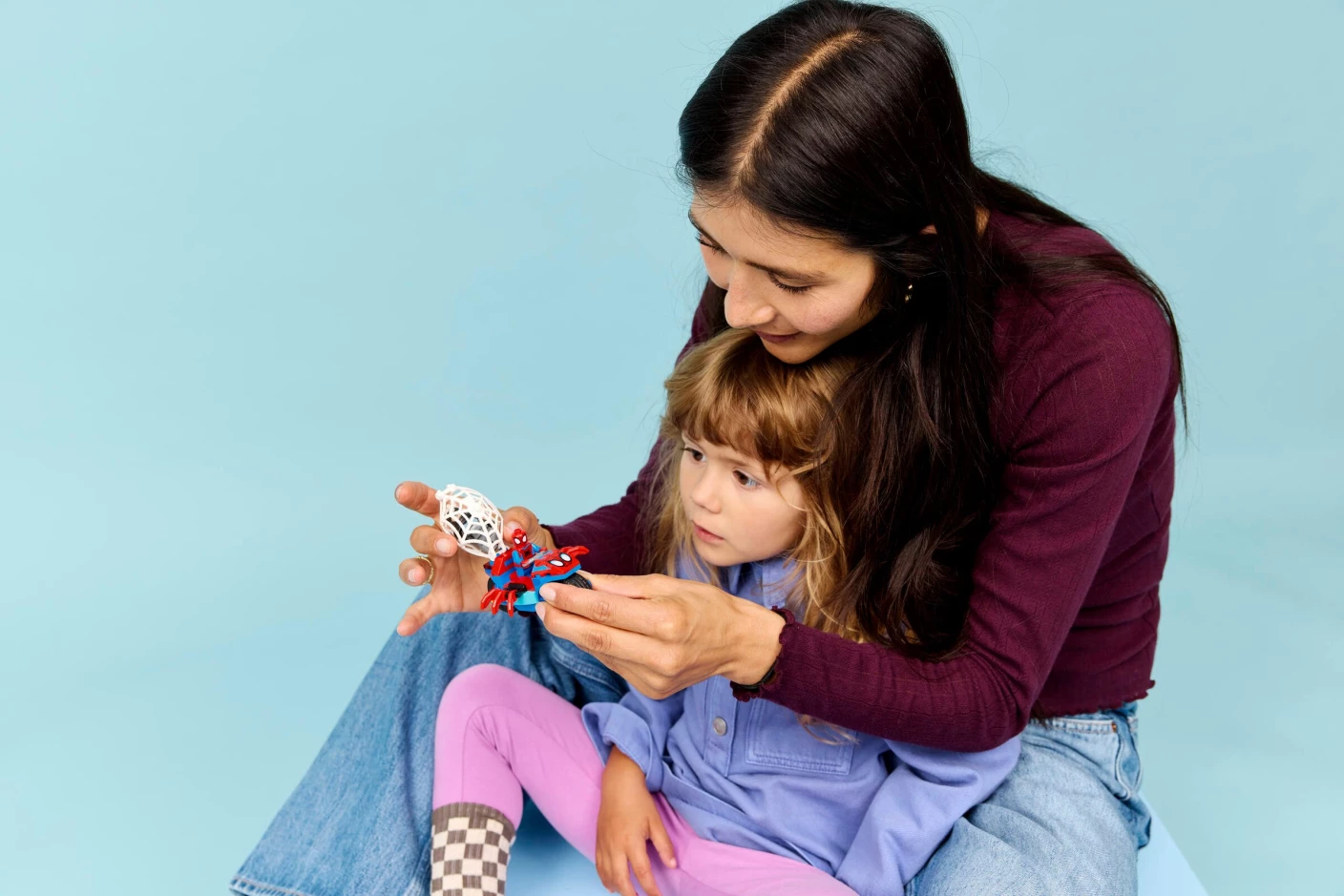 Spidey op zijn motor vs. Rhino