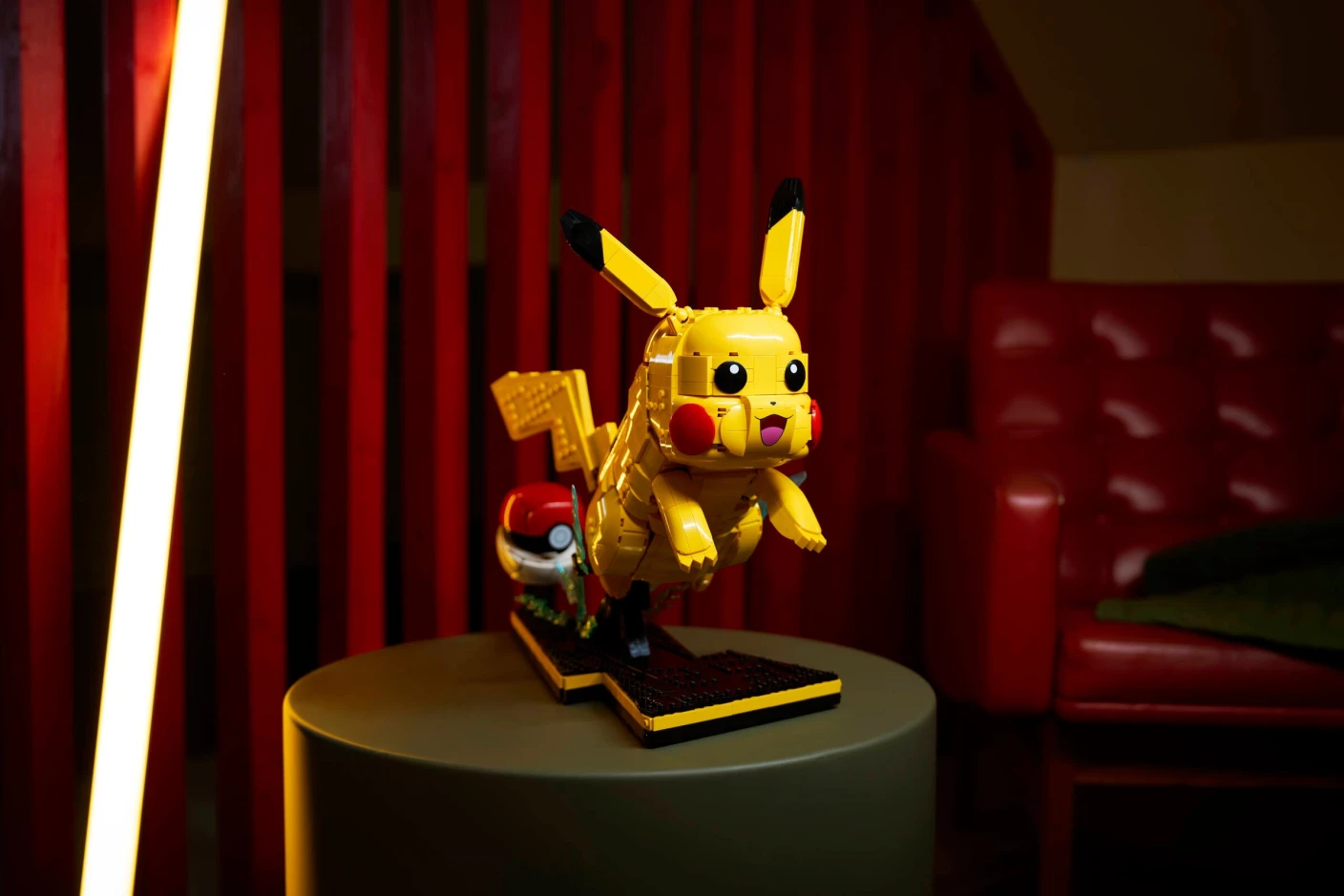Pikachu en Pokéball