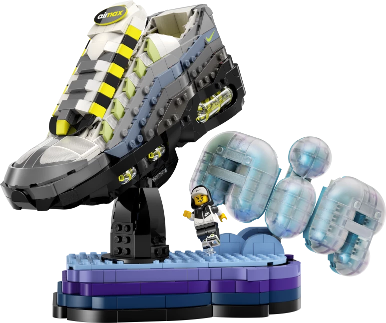 Nike Air Max 95 x LEGO set