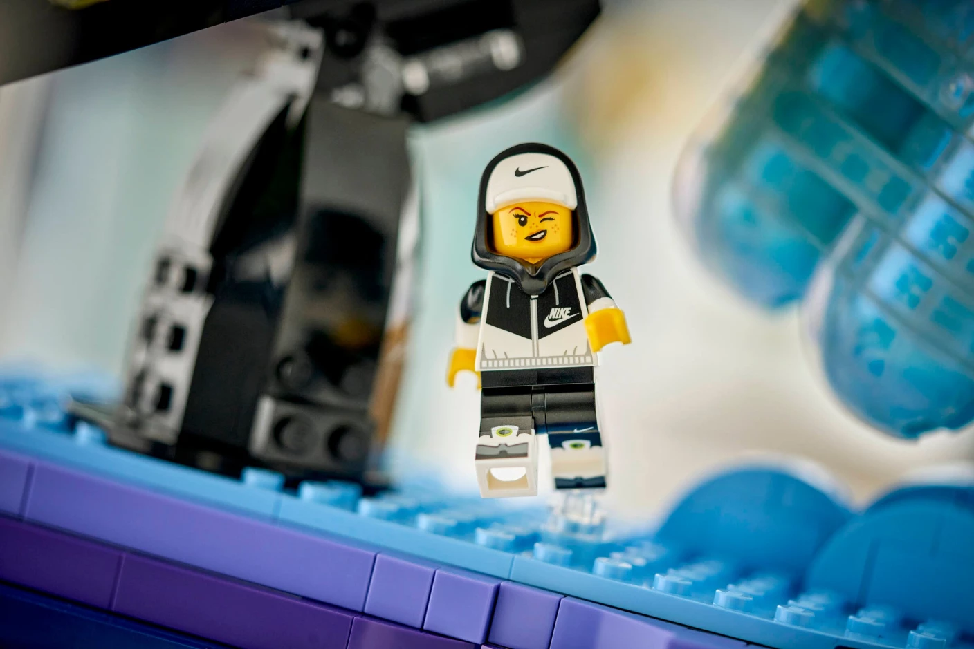 Nike Air Max 95 x LEGO set