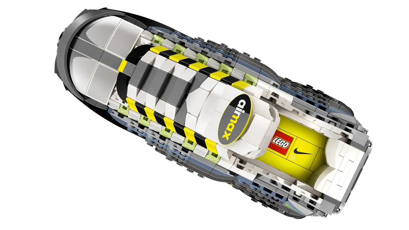 Nike Air Max 95 x LEGO set