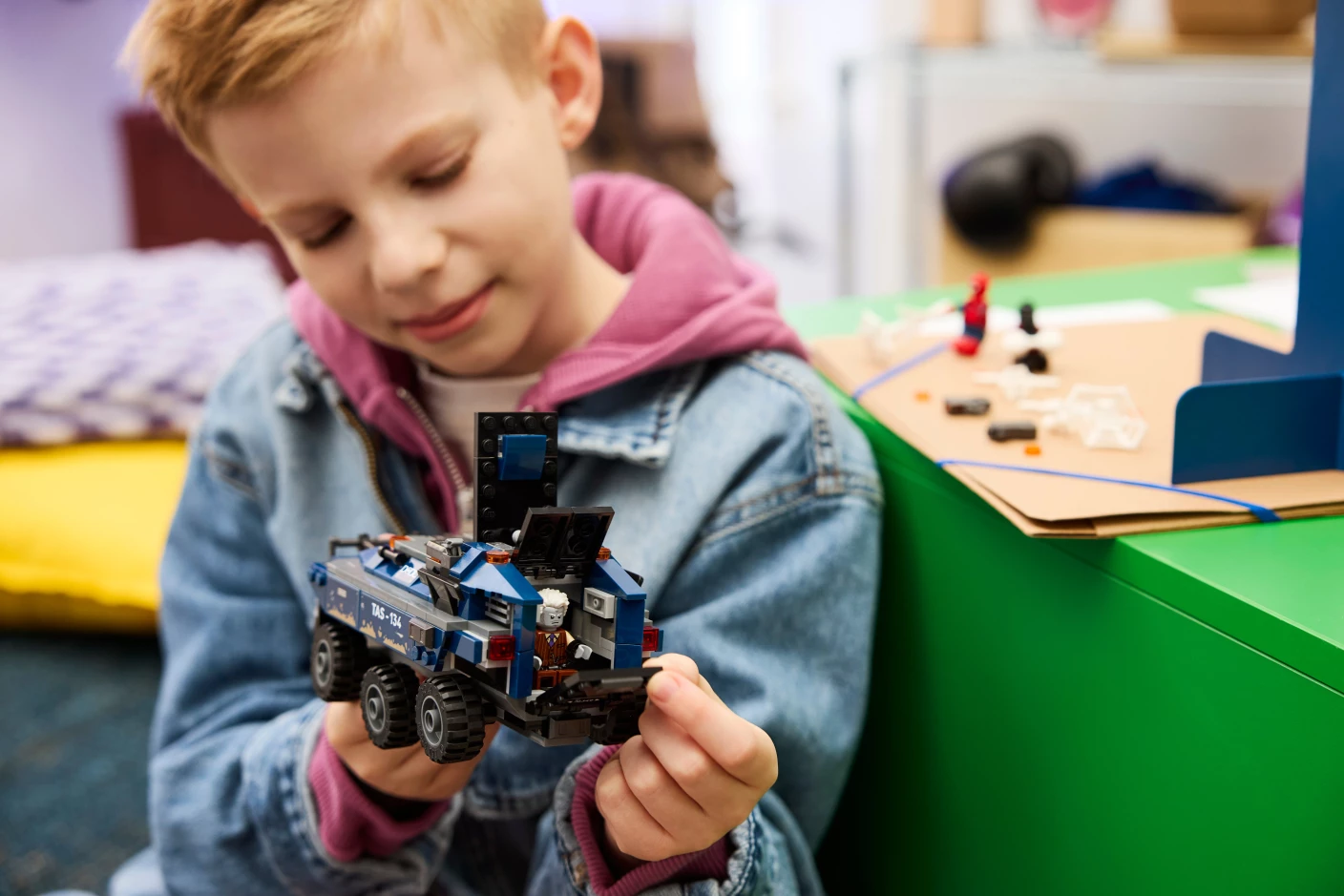 Spider-Man achtervolging van gevangenistransport