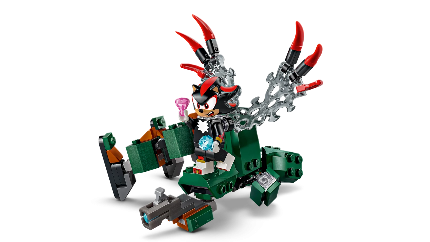 Shadows mecha vs. G. U.N. Trooper