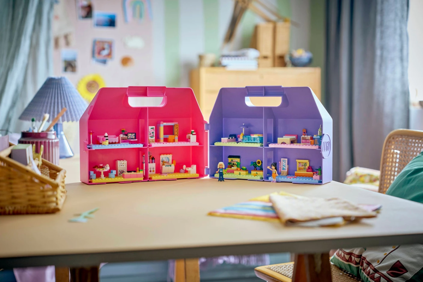 Creatieve poppenhuiskoffer