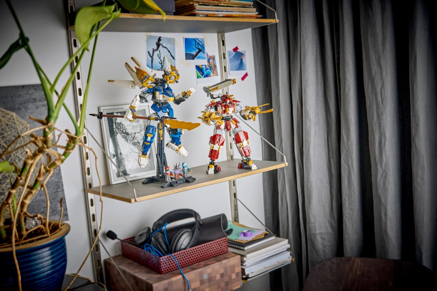 De Twee Torenhoge Mecha