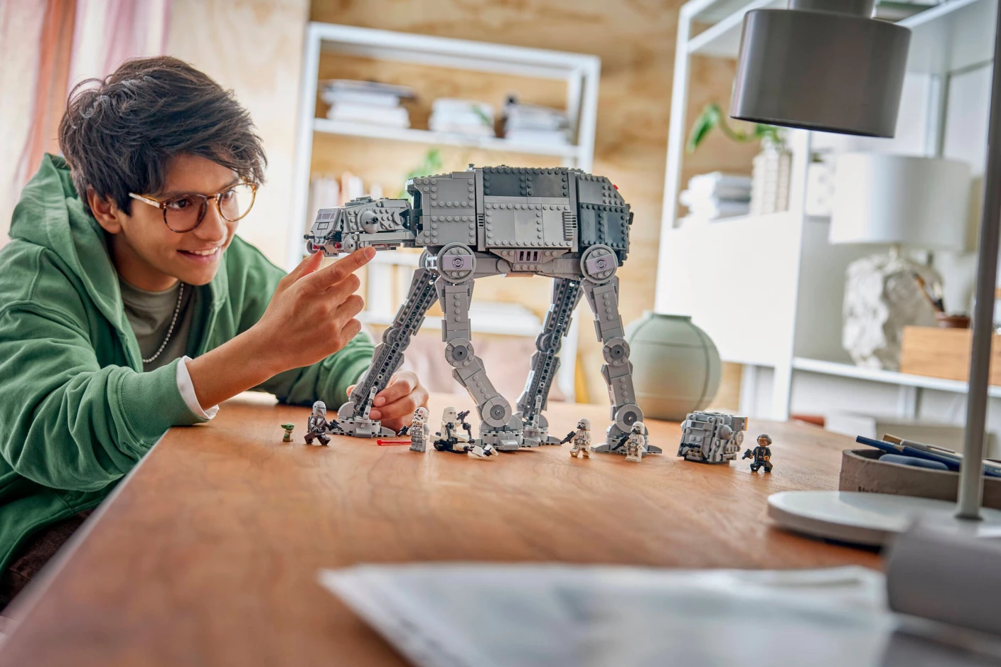 Imperial Remnant AT-AT met INT-4