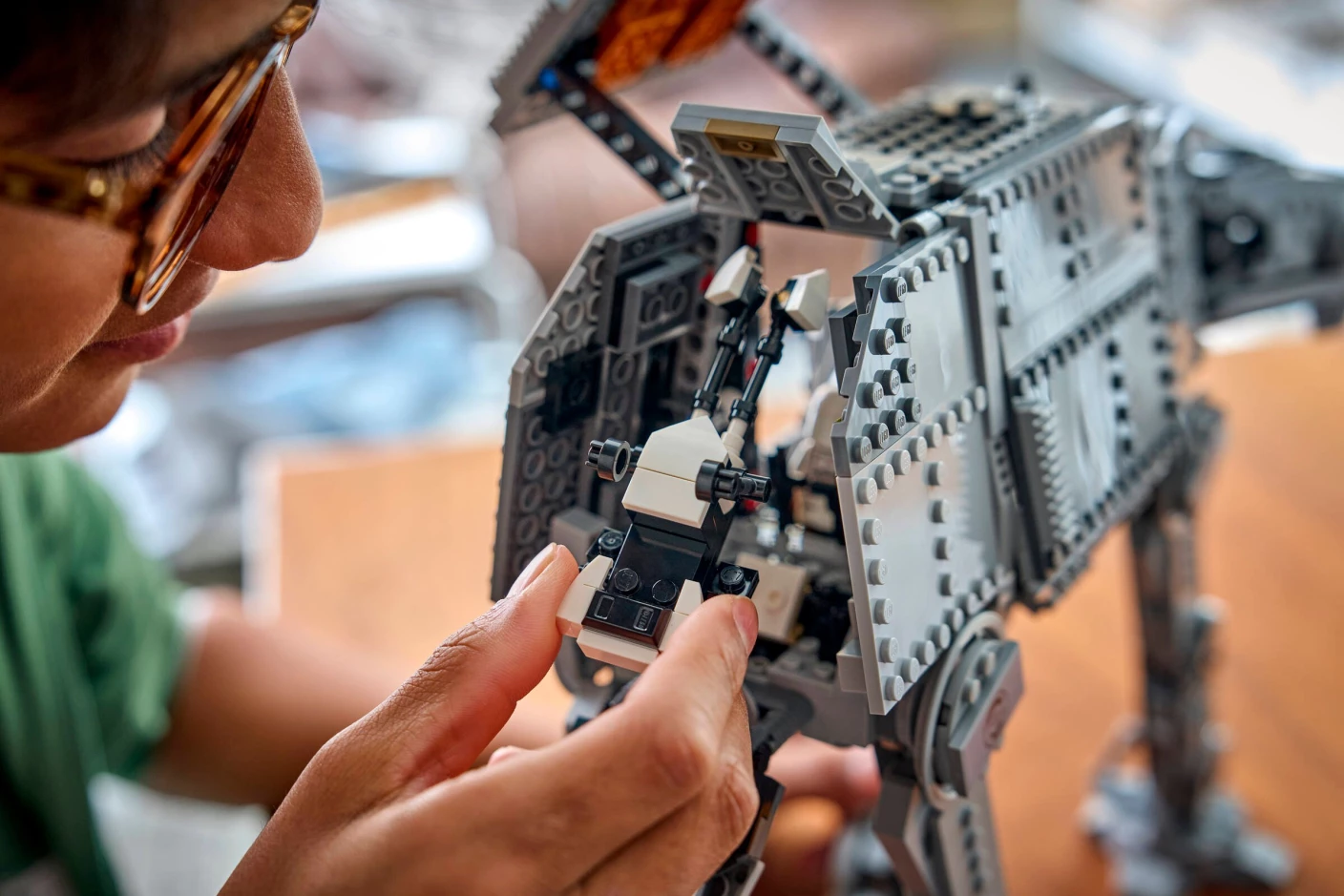 Imperial Remnant AT-AT met INT-4