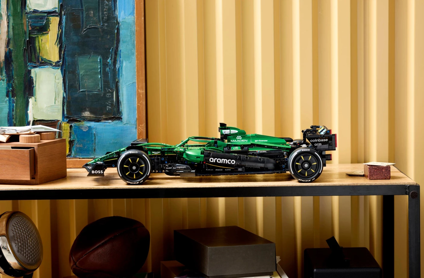 Aston Martin Aramco AMR25 F1 auto