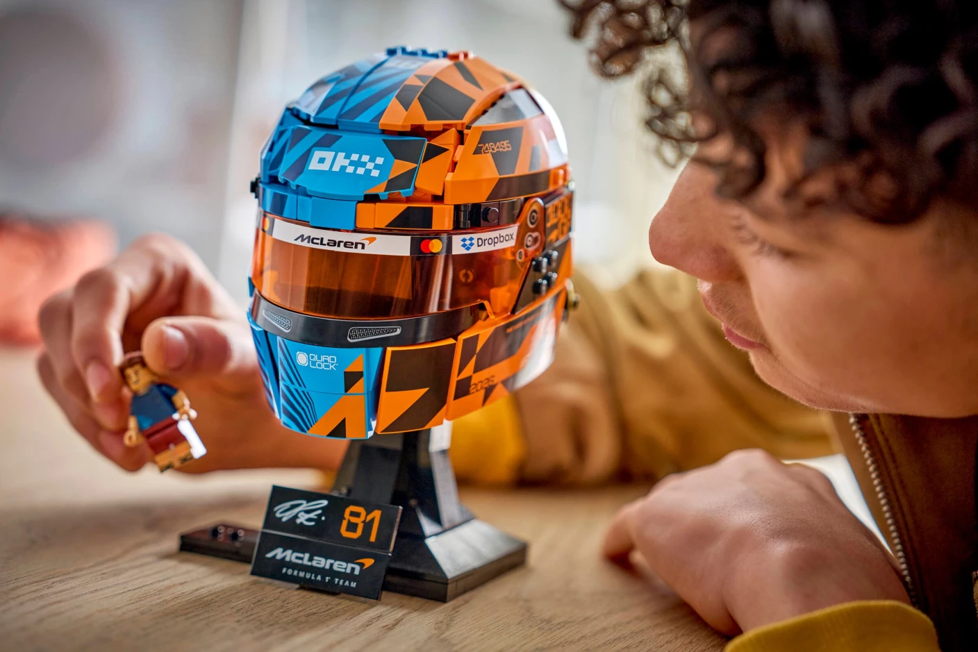 McLaren Mastercard F1 Team helm van Oscar Piastri