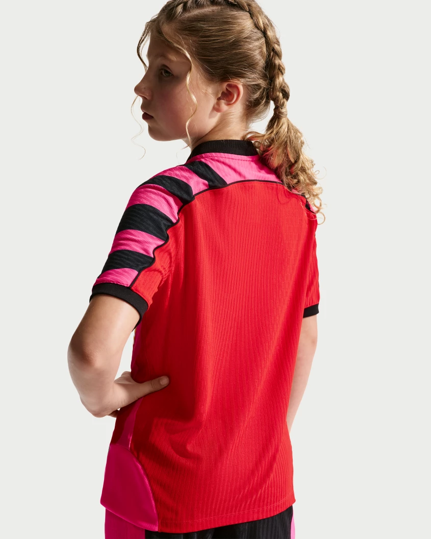 Nike x LEGO collectie Aero-FIT voetbalshirt voor oudere kinderen