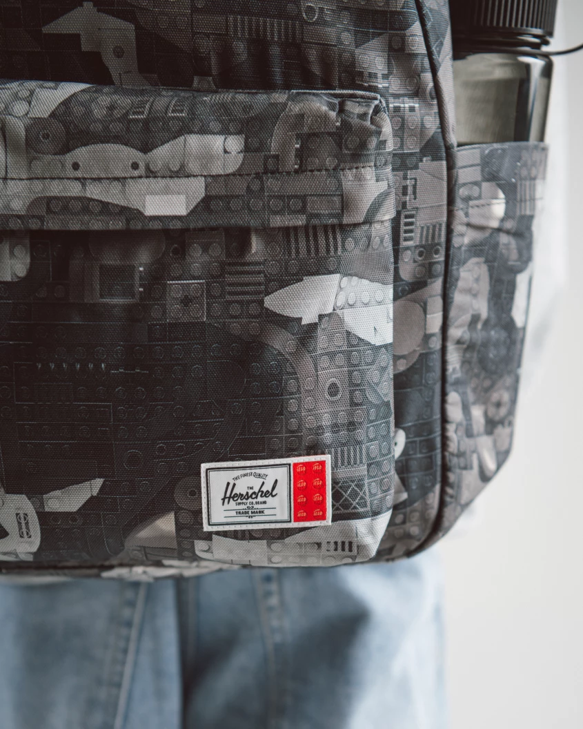 LEGO Herschel Classic XL rugzak - abstracte stenen - zwart