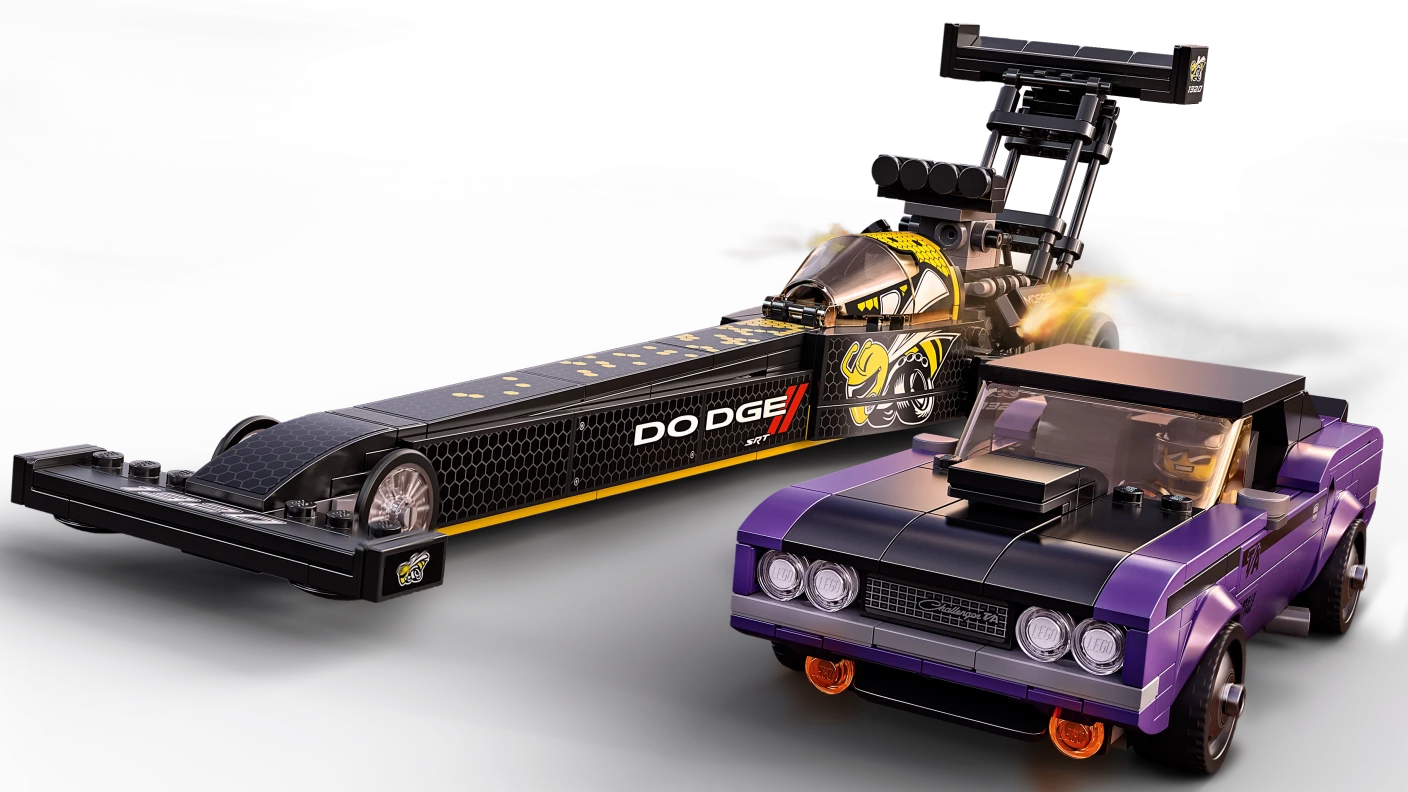 Mopar Dodge//SRT Top Fuel Dragster en 1970 Dodge Challenger T/A