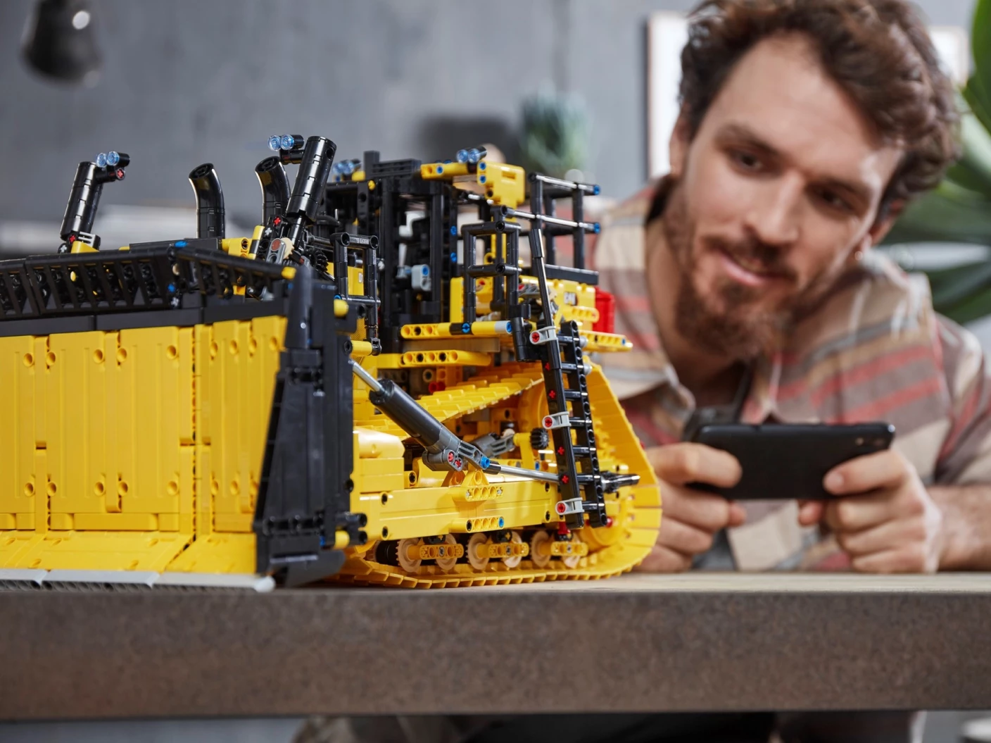 Cat® D11 Bulldozer met app-besturing